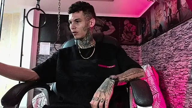 Stuart Boy  online show from 10/27/25, 07:29