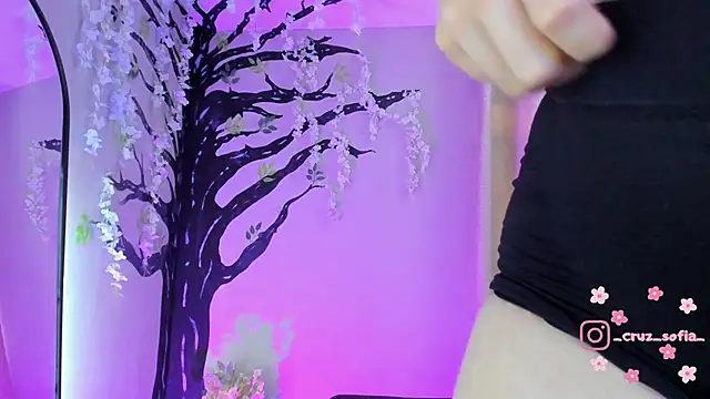  AlejaCruz  online show from 01/05/26, 07:39