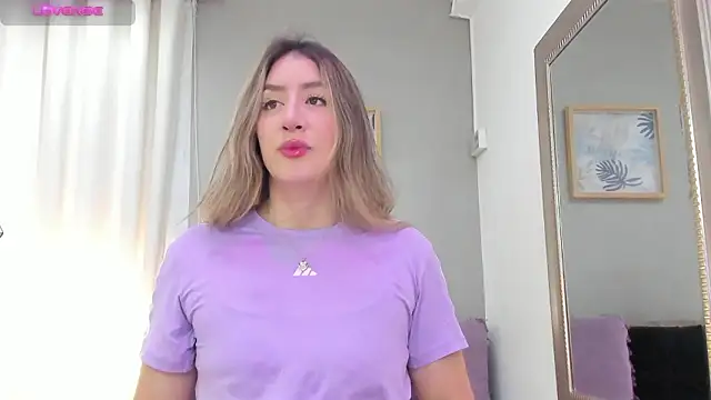  AlejaCruz  online show from 03/28/26, 07:46