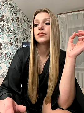 Snapshot of adel_secret chatting on 11/08/25, 08:07 adel secret online show from 11/08/25, 08:07