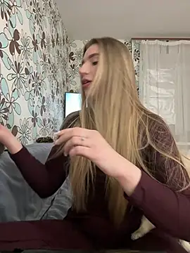 adel secret online show from 04/01/26, 07:33