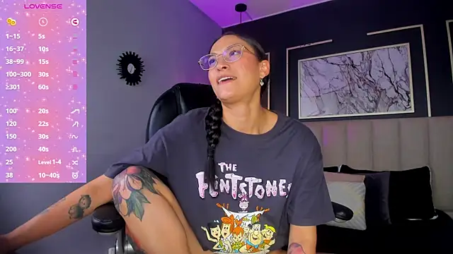 Snapshot of Lissy__Dream chatting on 01/11/25, 01:37 Lissy  Dream online show from 01/11/25, 01:37