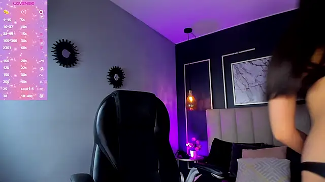 Snapshot of Lissy__Dream chatting on 01/31/25, 10:21 Lissy  Dream online show from 01/31/25, 10:21