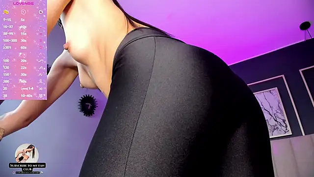 Snapshot of Lissy__Dream chatting on 03/14/25, 12:43 Lissy  Dream online show from 03/14/25, 12:43