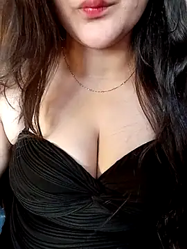 Snapshot of AK---47 chatting on 03/27/26, 08:09 AK---47 online show from 03/27/26, 08:09