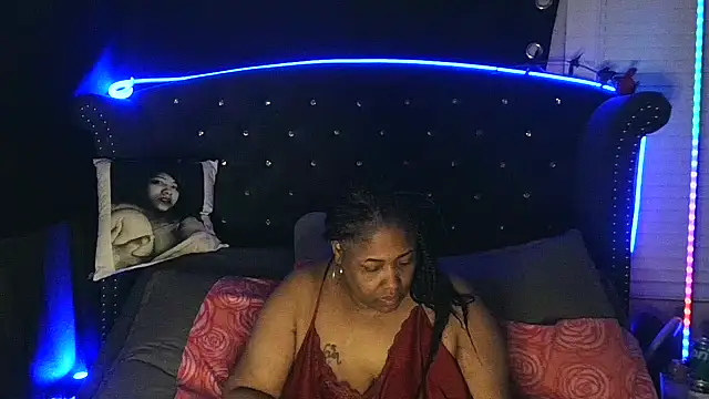 Snapshot of msyvette1970@xh chatting on 01/17/25, 01:03 msyvette1970xh online show from 01/17/25, 01:03