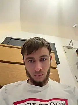 Julian128 online show from 04/15/26, 07:32