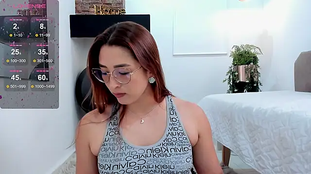  LaraMom  online show from 01/29/25, 03:47