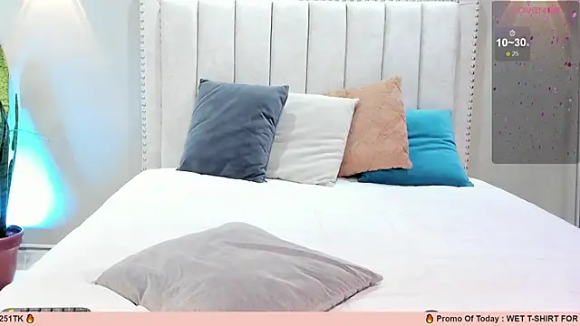  LaraMom  online show from 03/20/25, 03:14