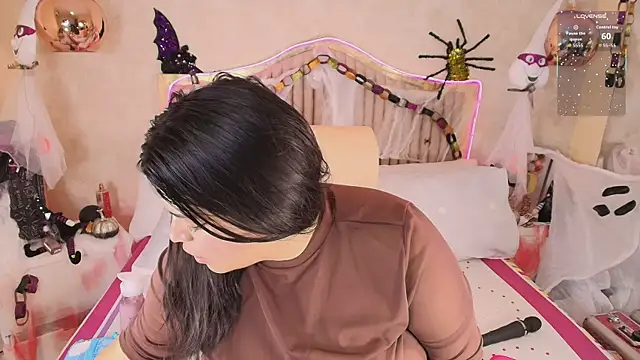 Snapshot of Kismett_aziz chatting on 10/30/25, 03:52 Kismett aziz online show from 10/30/25, 03:52