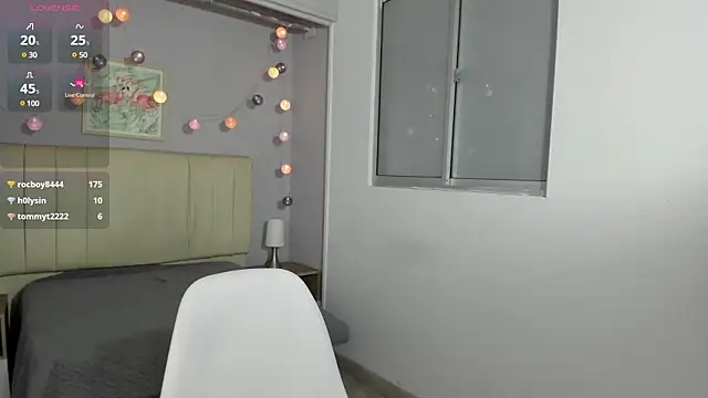 Snapshot of ema_saenz chatting on 02/19/25, 10:42 ema saenz online show from 02/19/25, 10:42