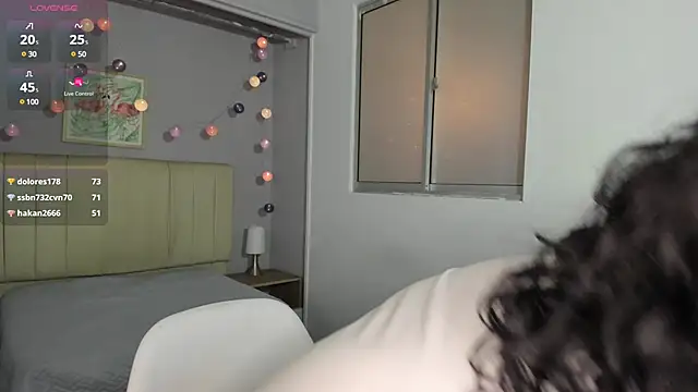 Snapshot of ema_saenz chatting on 02/21/25, 08:05 ema saenz online show from 02/21/25, 08:05