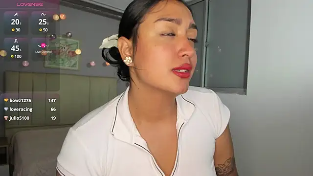 Snapshot of ema_saenz chatting on 03/18/25, 11:42 ema saenz online show from 03/18/25, 11:42