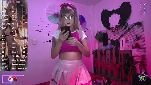  Hanna white  online show from 12/18/25, 03:01