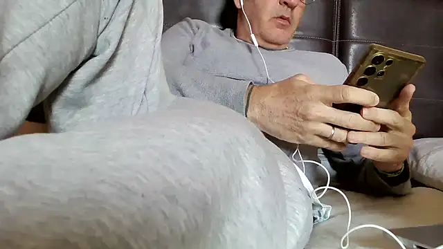 apollarda online show from 03/17/25, 11:53