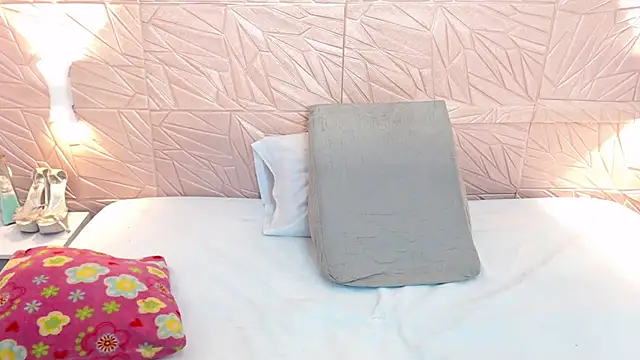 Snapshot of Amarantha_love69 chatting on 02/21/25, 01:22 Amarantha love69 online show from 02/21/25, 01:22