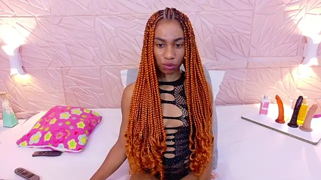 Snapshot of Amarantha_love69 chatting on 10/13/25, 01:44 Amarantha love69 online show from 10/13/25, 01:44