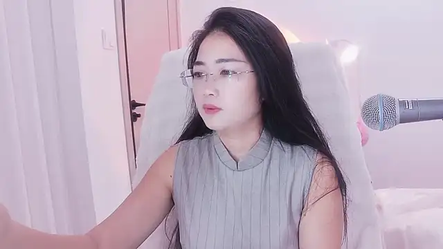 Floor oo online show from 09/11/25, 01:33