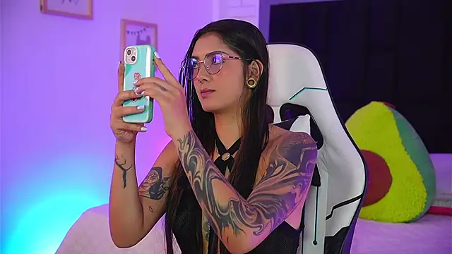 Snapshot of Marianamonroe_ chatting on 03/19/26, 07:07 Marianamonroe online show from 03/19/26, 07:07