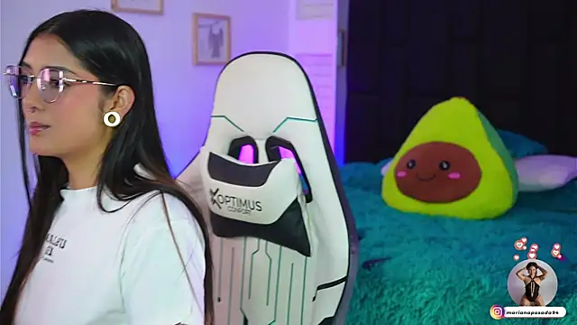 Snapshot of Marianamonroe_ chatting on 03/22/26, 06:55 Marianamonroe online show from 03/22/26, 06:55