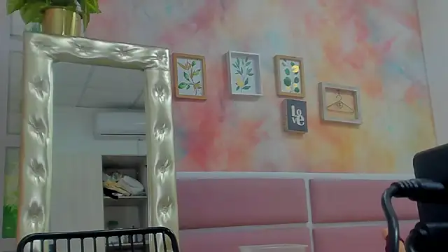 Idiris big online show from 01/18/25, 05:15