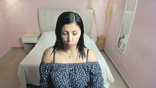 tiffani  love online show from 01/29/25, 01:07