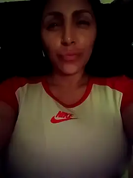 tiffani  love online show from 09/18/25, 02:13