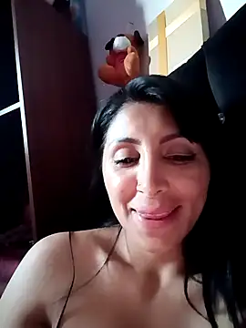 tiffani  love online show from 10/20/25, 10:21