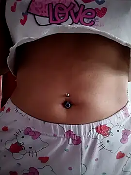 Snapshot of tiffani__love chatting on 04/08/26, 12:16 tiffani love online show from 04/08/26, 12:16