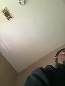 Snapshot of bigdick5157 chatting on 01/12/25, 10:33 bigdick5157 online show from 01/12/25, 10:33