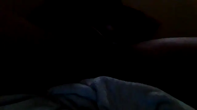 Snapshot of bigdick5157 chatting on 10/14/25, 12:44 bigdick5157 online show from 10/14/25, 12:44