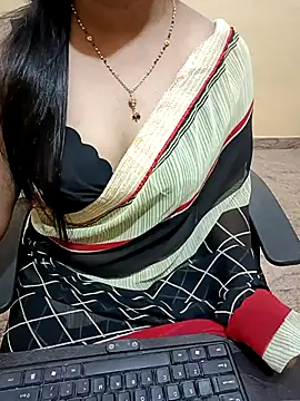 Nithya 05 online show from 11/14/25, 05:17
