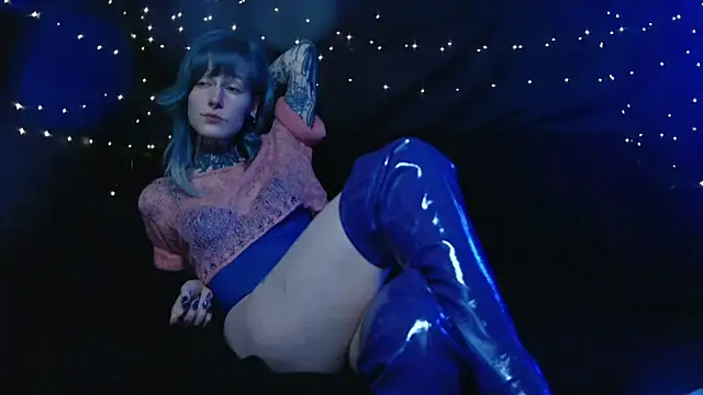 Littlespacemouse online show from 11/30/25, 09:02