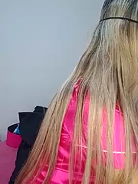 Snapshot of titiasexy chatting on 11/08/25, 01:22 titiasexy online show from 11/08/25, 01:22