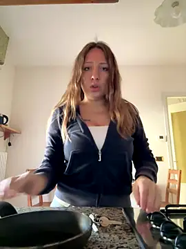 Sashabunny online show from 12/14/25, 01:27