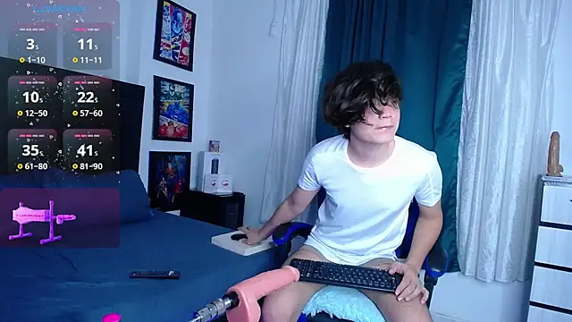 Snapshot of andyboy- chatting on 11/17/25, 10:26 andyboy- online show from 11/17/25, 10:26