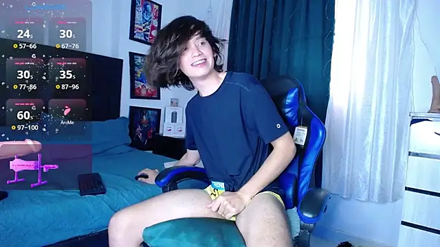 Snapshot of andyboy- chatting on 05/28/26, 10:40 andyboy- online show from 05/28/26, 10:40