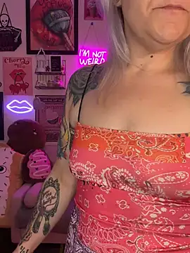 CherryBombBomb online show from 02/16/25, 04:31