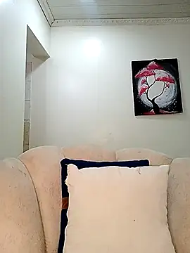 Ayrella02 online show from 11/29/25, 01:41