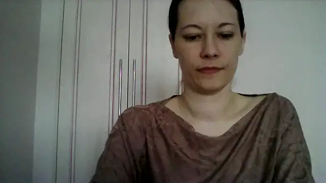 SunElizabeth online show from 02/08/25, 09:56