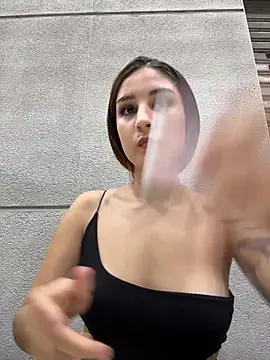 Snapshot of Mon_Cherry chatting on 03/29/26, 01:38 Mon Cherry online show from 03/29/26, 01:38