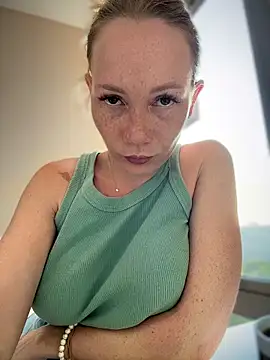 LavenderHot online show from 04/10/26, 12:05