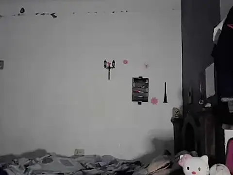 Snapshot of _jessica_rabbit chatting on 12/13/24, 10:45 jessica rabbit online show from 12/13/24, 10:45