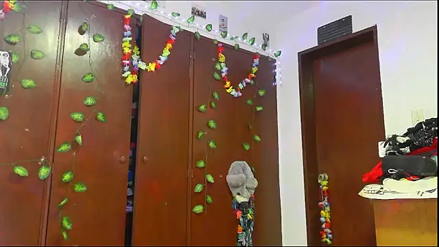 Snapshot of _jessica_rabbit chatting on 04/16/26, 07:36 jessica rabbit online show from 04/16/26, 07:36