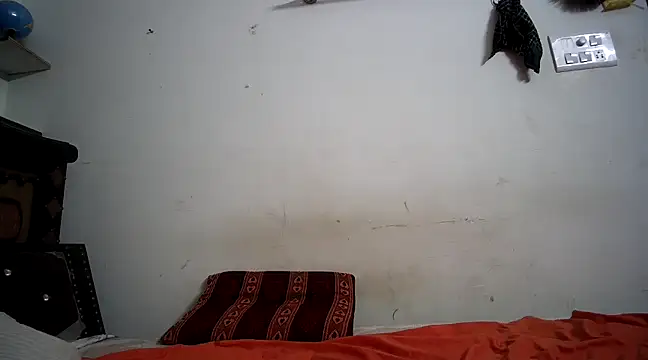 Snapshot of naughtymike0007 chatting on 01/19/25, 10:39 naughtymike0007 online show from 01/19/25, 10:39