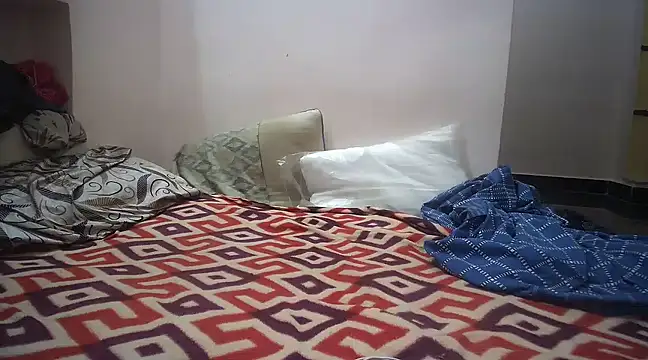 Snapshot of naughtymike0007 chatting on 01/28/25, 12:05 naughtymike0007 online show from 01/28/25, 12:05