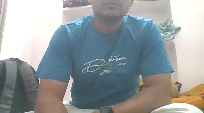 Snapshot of naughtymike0007 chatting on 02/27/25, 03:26 naughtymike0007 online show from 02/27/25, 03:26