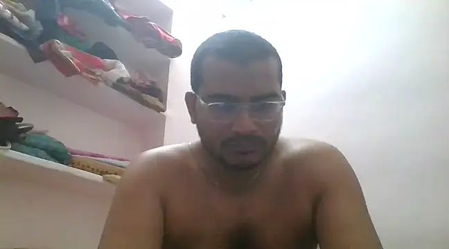 Snapshot of naughtymike0007 chatting on 03/20/25, 03:36 naughtymike0007 online show from 03/20/25, 03:36