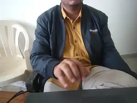 Snapshot of naughtymike0007 chatting on 11/15/25, 08:55 naughtymike0007 online show from 11/15/25, 08:55