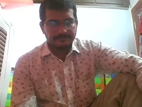 Snapshot of naughtymike0007 chatting on 11/25/25, 04:01 naughtymike0007 online show from 11/25/25, 04:01